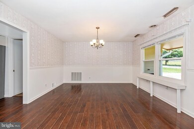 8319 Legg Rd, Frederick, MD 21704 - photo 5