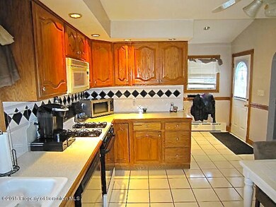 120 Harrison St, Dunmore, PA 18512 - photo 4