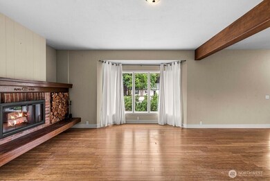 233 W Gibson Ave, Chelan, WA 98816 - photo 5