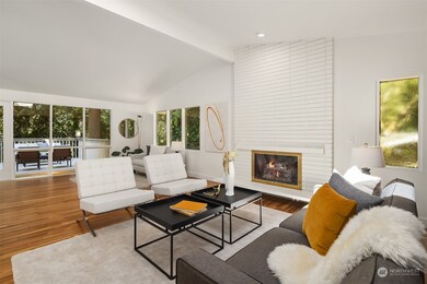 5211 W Mercer Place, Mercer Island, WA 98040 - photo 3