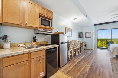 5-web-or-mls-15100-front-beach-rd-1213