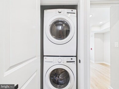 1320 Grove St unit 1, Philadelphia, PA 19146 - photo 7