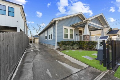 1205 Northwood St, Houston, TX 77009 - photo 2