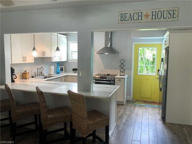 981 8th Terrace N, Naples, FL 34102 - photo 2