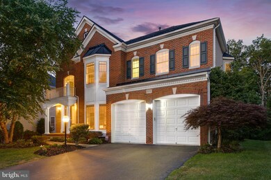 25702 S Village Dr, Chantilly, VA 20152 - photo 2