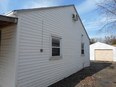 4564 Norton Ln, Columbus, OH 43213 - photo 2