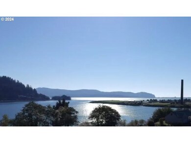 501 E Garibaldi Ave unit 2, Garibaldi, OR 97118 - photo 4