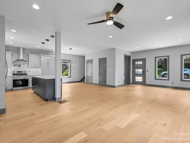 lots of entertaining space!