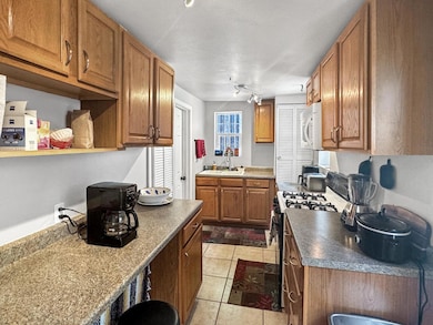 381 Foresthill Ave, Auburn, CA 95603 - photo 6