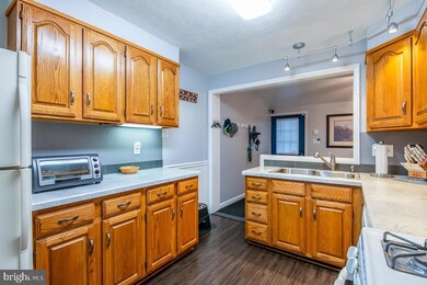 324 Playground Dr, Reading, PA 19611 - photo 5