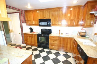 2835 Winding Way, Bethlehem, PA 18017 - photo 5