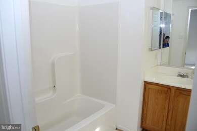 6117 Silver Arrows Way, Columbia, MD 21045 - photo 4