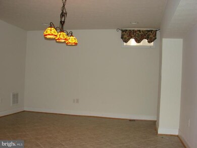 120 Julasar Dr, Winchester, VA 22602 - photo 5