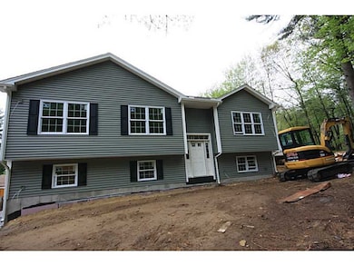 8 Vernon St, Greenville, RI 02828 - photo 2