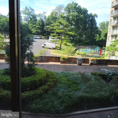 Presidential Towers unit 319, Adelphi, MD 20783 - photo 5