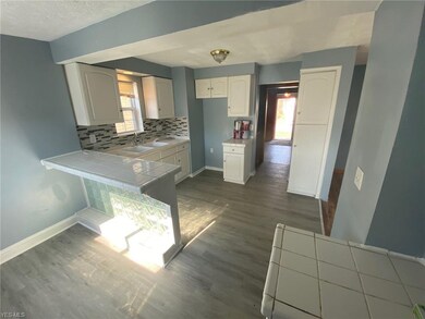 839 Caledonia Ave, Cleveland, OH 44112 - photo 6