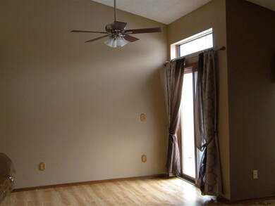 223 Hampton Place Blvd, Troy, NY 12180 - photo 3