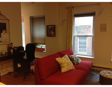 38A Charter St unit 3, Boston, MA 02113 - photo 2