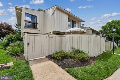 10918 Trotting Ridge Way, Columbia, MD 21044 - photo 4