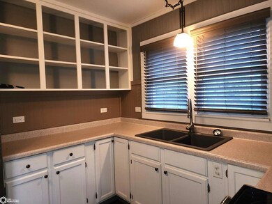 304 E Jackson St, Corydon, IA 50060 - photo 6