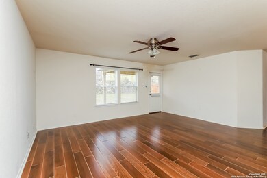4002 Ashleaf Pecan, San Antonio, TX 78261 - photo 5