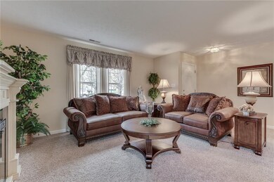 1702 Turning Leaf Dr, Franklin, IN 46131 - photo 4