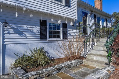 8304 Lindside Way, Springfield, VA 22153 - photo 3