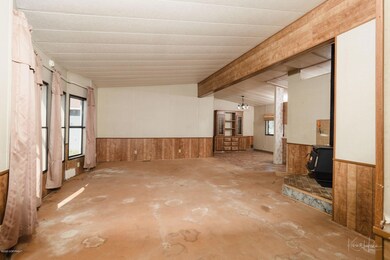 9100 Elim St-002-KHP