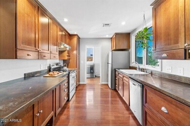 05-Kitchen