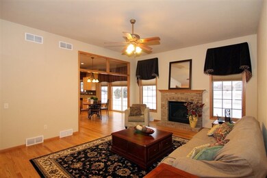 415 Bergamont Blvd, Oregon, WI 53575 - photo 6