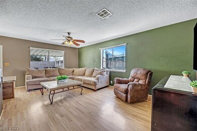 Features open floor plan