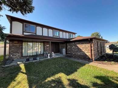 4622 Ardmore Dr, Sterling Heights, MI 48310 - photo 2