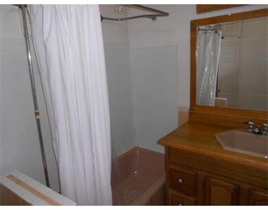 488 Commercial St, Boston, MA 02109 - photo 6