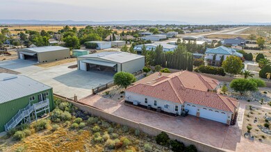 3608 Felsite Ave, Rosamond, CA 93560 - photo 5