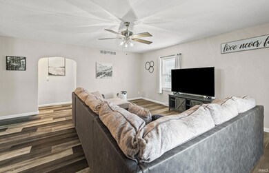 1503 N Main St, Monticello, IN 47960 - photo 4