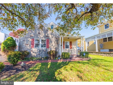 811 W 13th St, New Castle, DE 19720 - photo 2