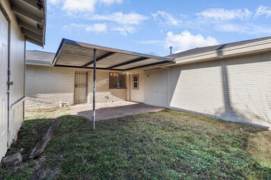 9715 Shady Dr, Houston, TX 77016 - photo 5