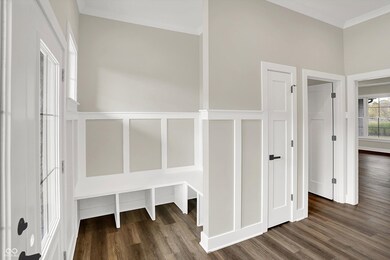 6559 Stone Pointe Way, Indianapolis, IN 46237 - photo 4