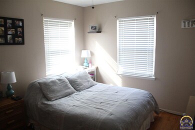 2321 SW Madeline Ln, Topeka, KS 66614 - photo 7