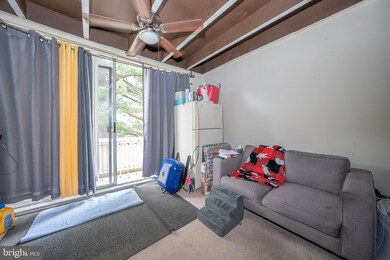 100 E Glenolden Ave unit O6, Glenolden, PA 19036 - photo 4