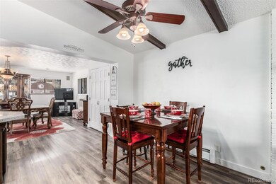 Eat-in kitchen
