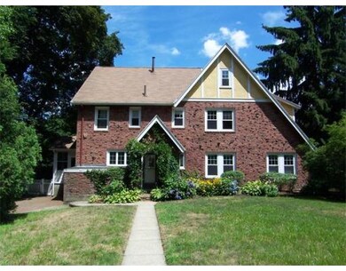 416 Mystic St unit 416, Arlington, MA 02474 - photo 2