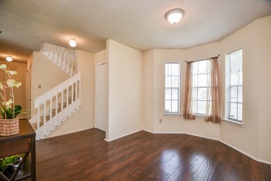 8027 Big Oak Trail Dr, Houston, TX 77040 - photo 6