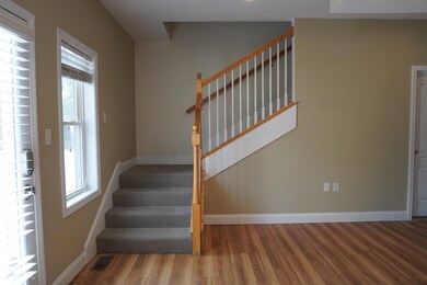 21 E Pearl St unit 3, Nashua, NH 03060 - photo 4