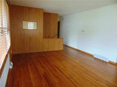 2425 SE 6th St, Des Moines, IA 50315 - photo 4