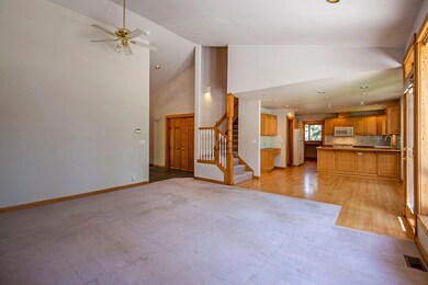 1197 NW Elliot Ct Bend OR-print-003-007-