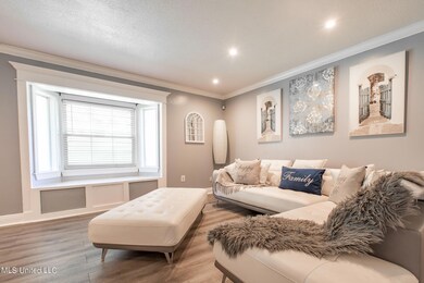 2108SandlewoodGautierMS-4