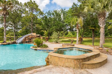 4010 Country Trails St, Alvin, TX 77511 - photo 7