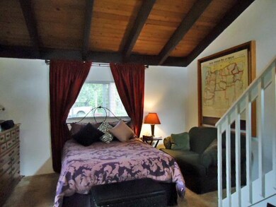 936 NE 9th St, Grants Pass, OR 97526 - photo 5