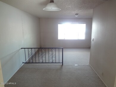 023-335206-DiningRoom1